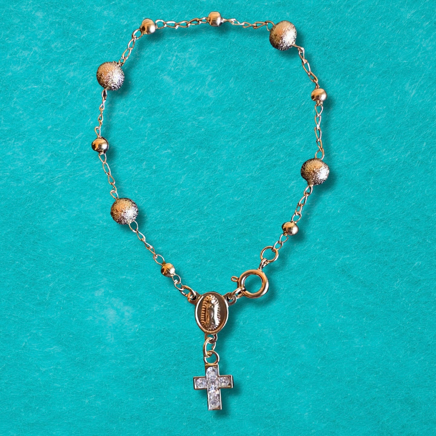 Pulsera Decenario Virgen de Guadalupe Chapa de Oro 18k